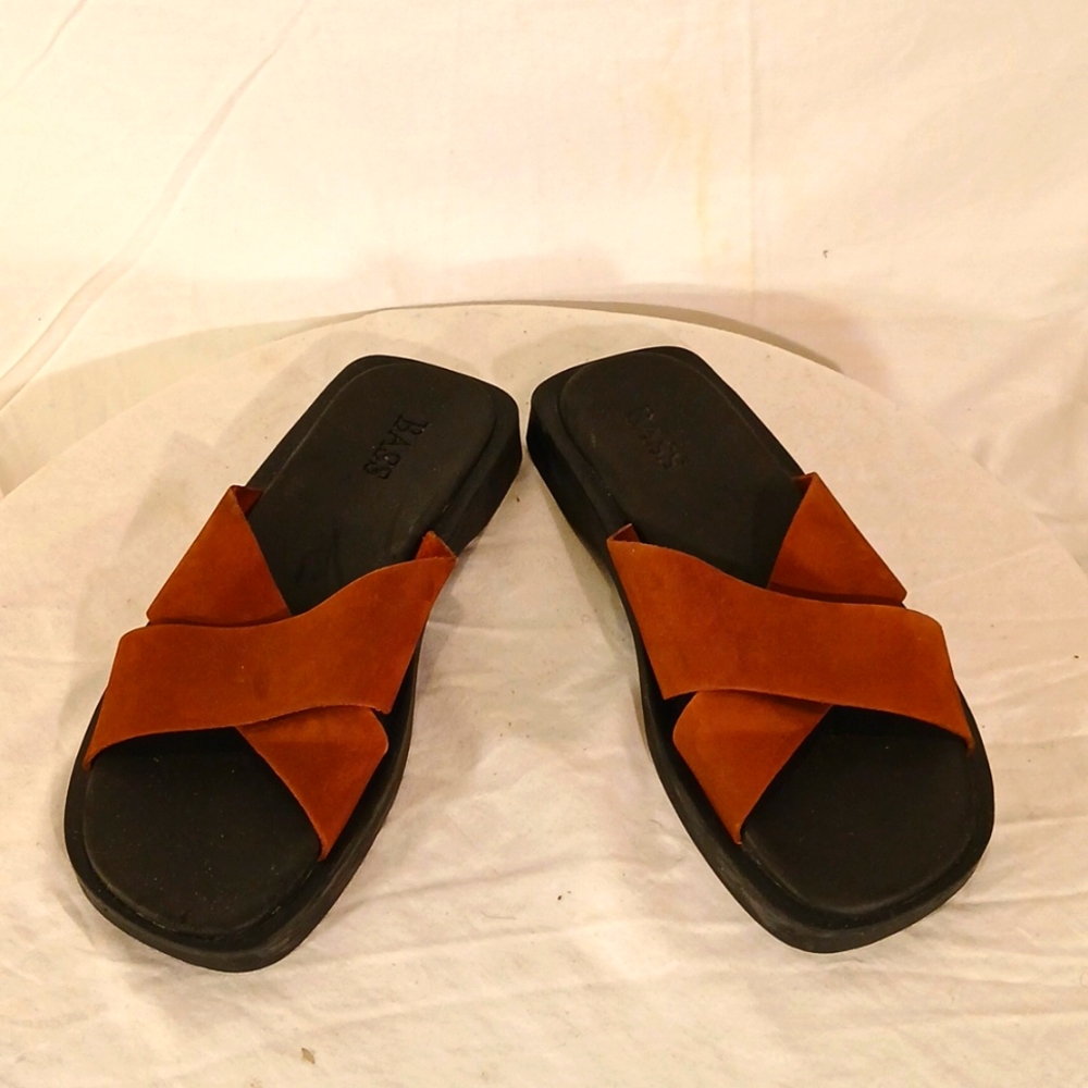 NWT BASS Rustic Brown Leather Sandals